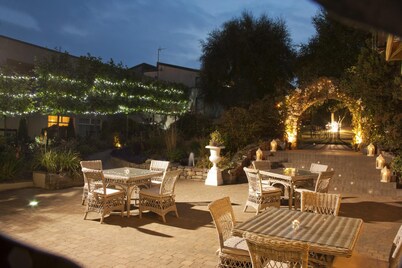 Greenhills Hotel