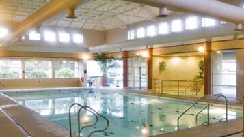 Indendørs pool, udendørs pool