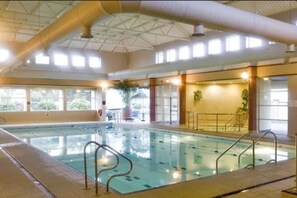 Indoor pool, outdoor pool - Greenhills Hotel (Limerick)