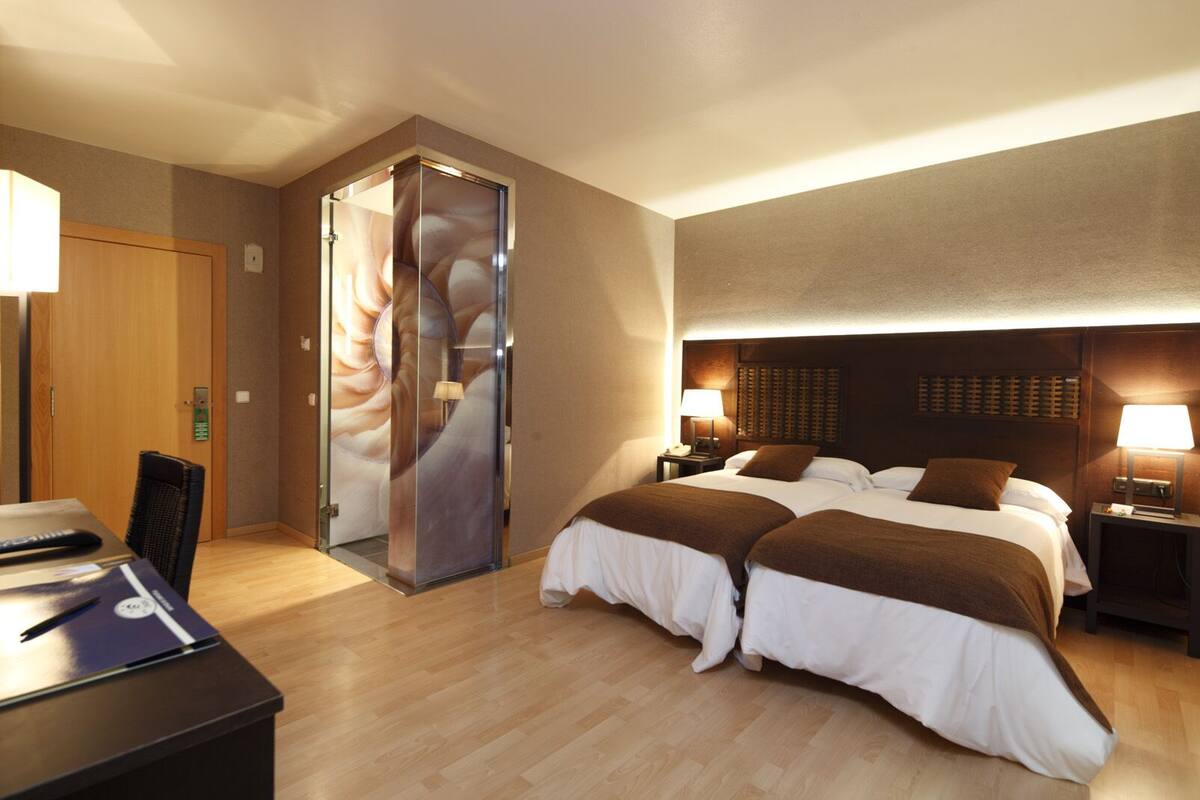 Minibar, in-room safe, desk, blackout curtains