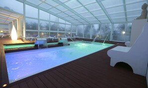 Indoor pool, outdoor pool