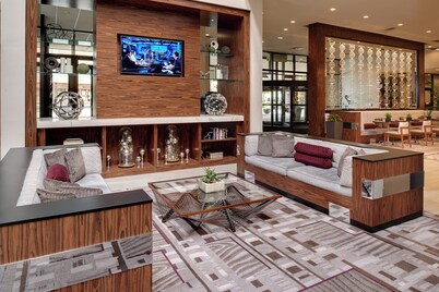 Marriott East Lansing at University Place