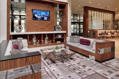 Marriott East Lansing at University Place