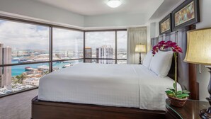 Suite – executive, 1 soverom (Harbour View) | Safe på rommet, skrivebord, strykejern/-brett og barnesenger (inkludert)