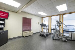 Memory foam beds, desk, laptop workspace, blackout drapes