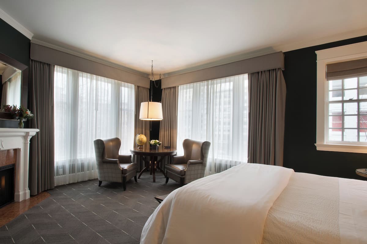 Premier Room, 1 King Bed, Corner | 1 bedroom, Frette Italian sheets, premium bedding, down comforters