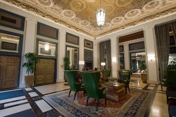 Hotel entrance and lobby at Sentinel Hotel