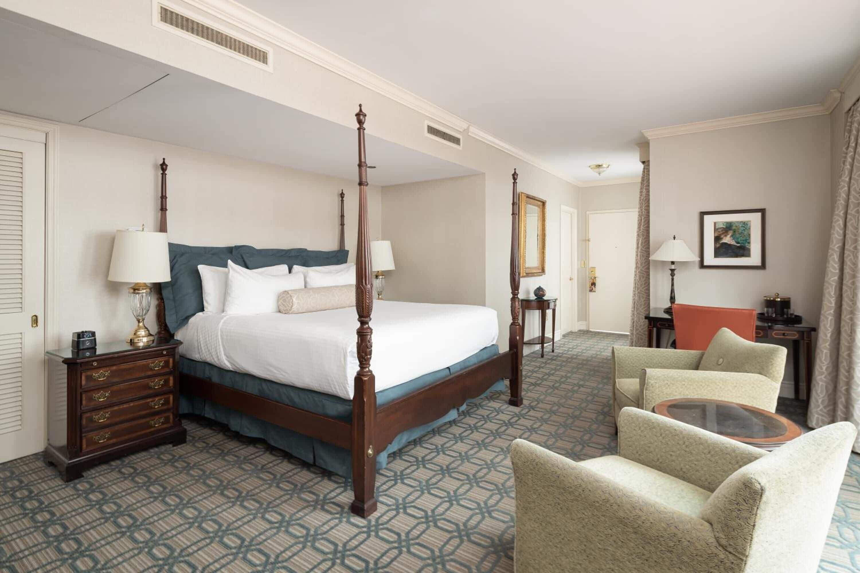 1 king bed, terrace, city view | 1 bedroom, premium bedding, pillow-top beds, in-room safe