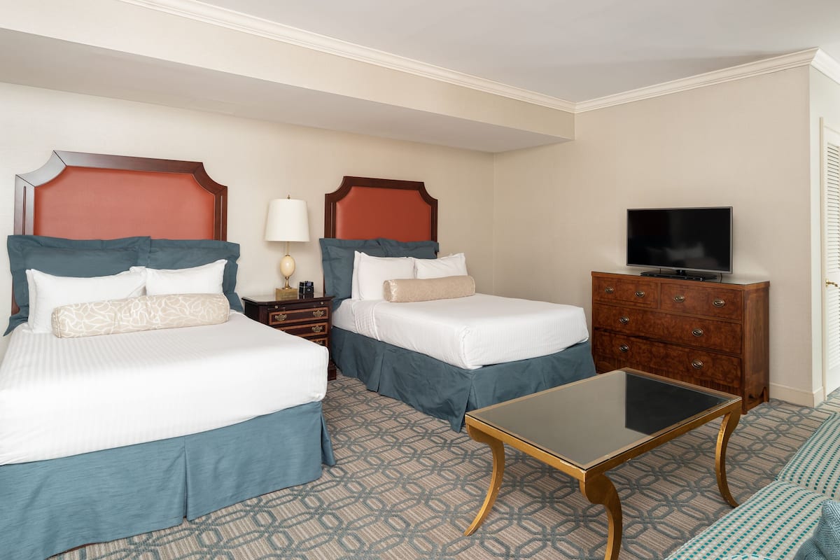 Premium bedding, pillow-top beds, in-room safe, desk