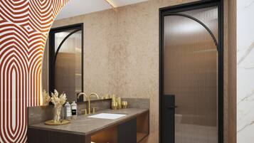Combined shower/tub, hydromassage showerhead, eco-friendly toiletries