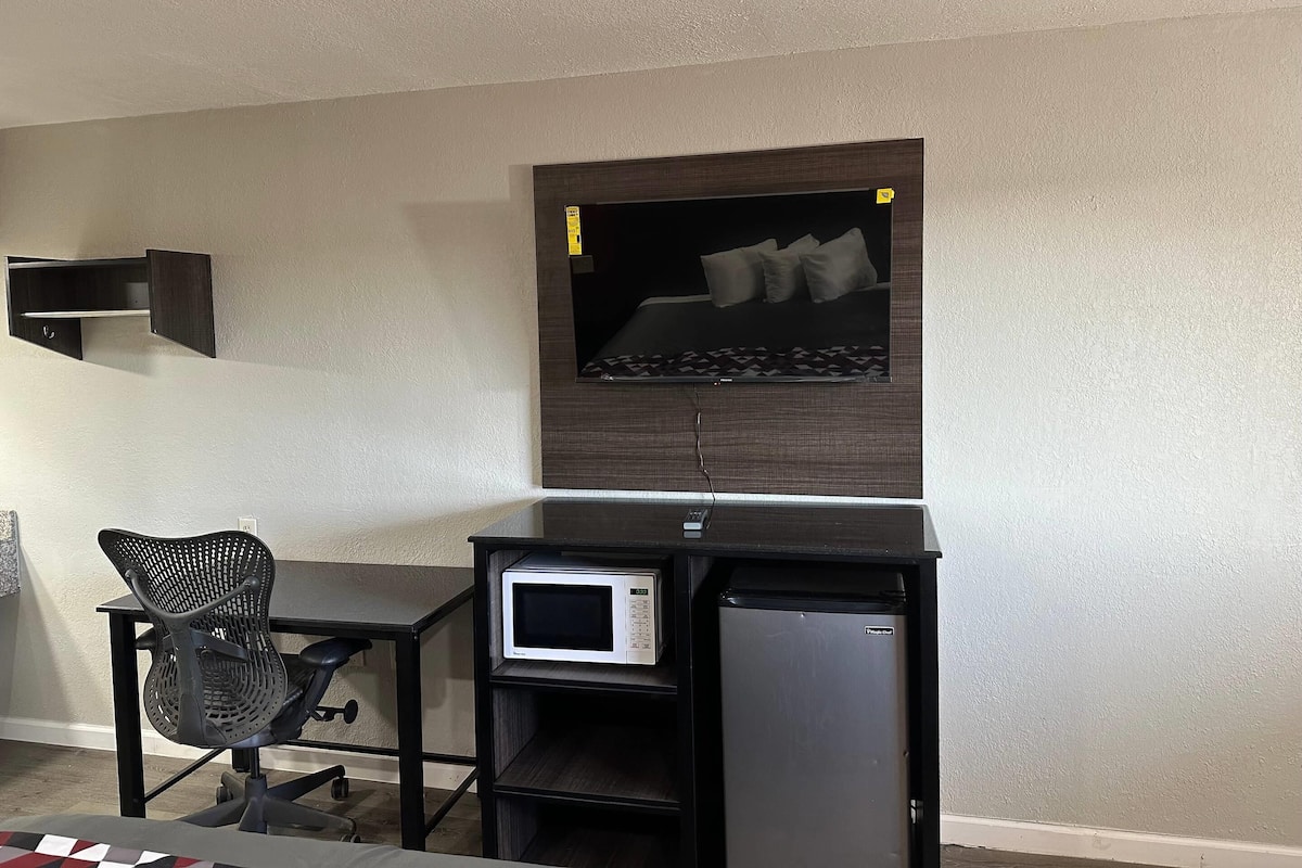 Pillow-top beds, desk, iron/ironing board, rollaway beds