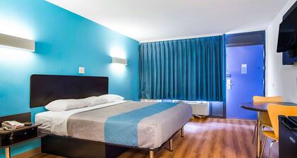 Motel 6 Lagrange, GA