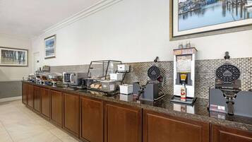 Free continental breakfast
