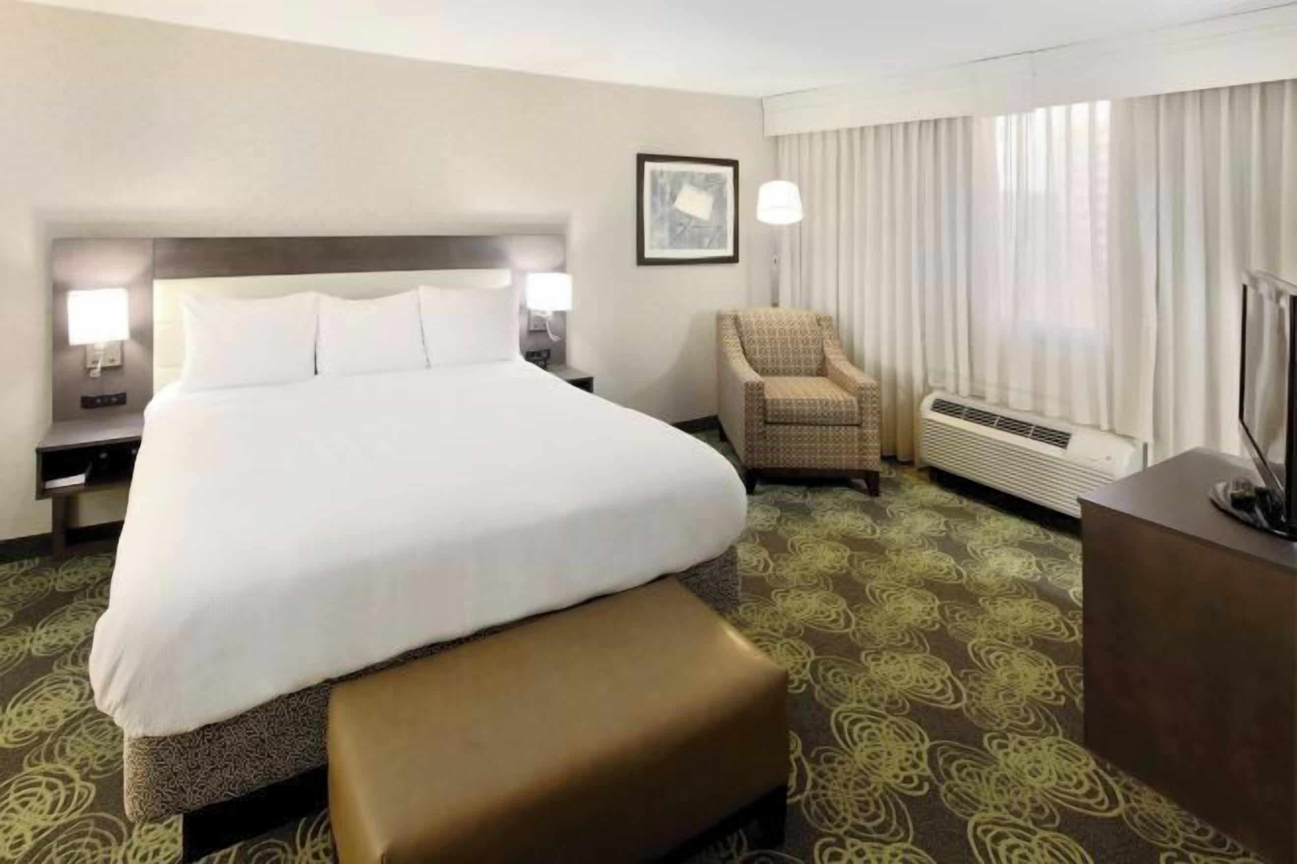 Literie de qualité supérieure, coffres-forts dans les chambres, bureau