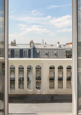 Privileg, Paris | Hochwertige Bettwaren, Schreibtisch, schallisolierte Zimmer. Libertel Gare Du Nord Suede