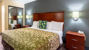 Standard Room, 1 King Bed, Non Smoking | 1 bedroom, pillowtop beds, desk, blackout drapes