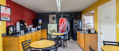 Free continental breakfast
