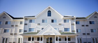 Travelodge Suites by Wyndham Regina / Eastgate Bay