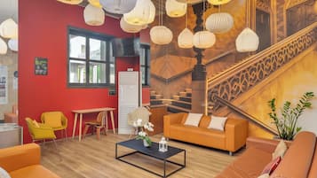 Sala de estar en el lobby