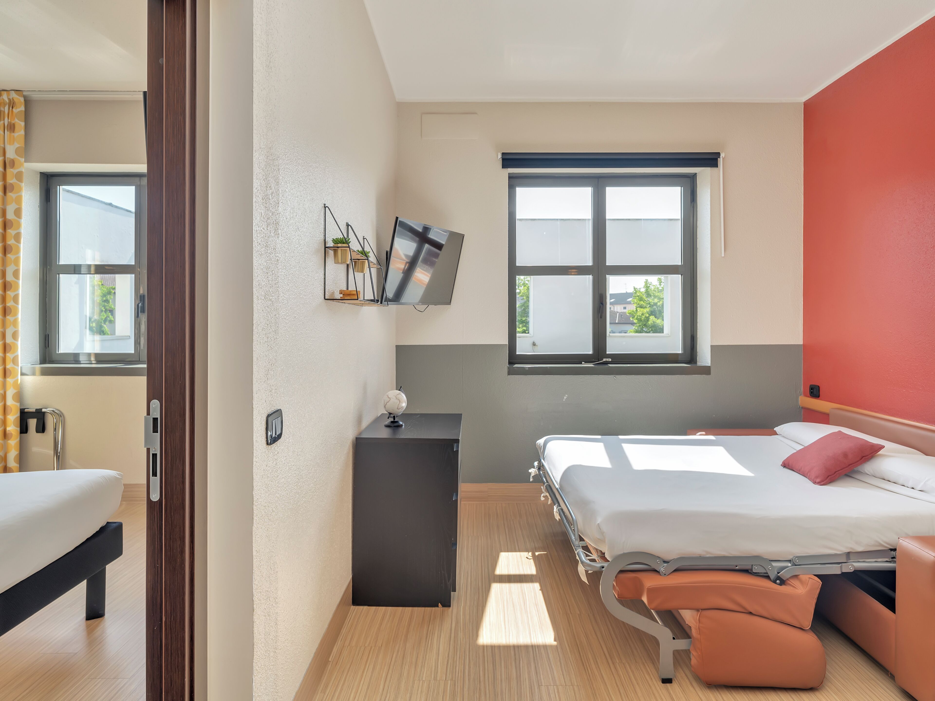 Standard Apartment, 1 Bedroom, Non Smoking | In-room safe, desk, soundproofing, iron/ironing board