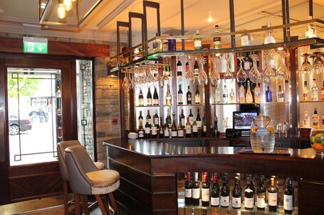 Bar (en la propiedad)