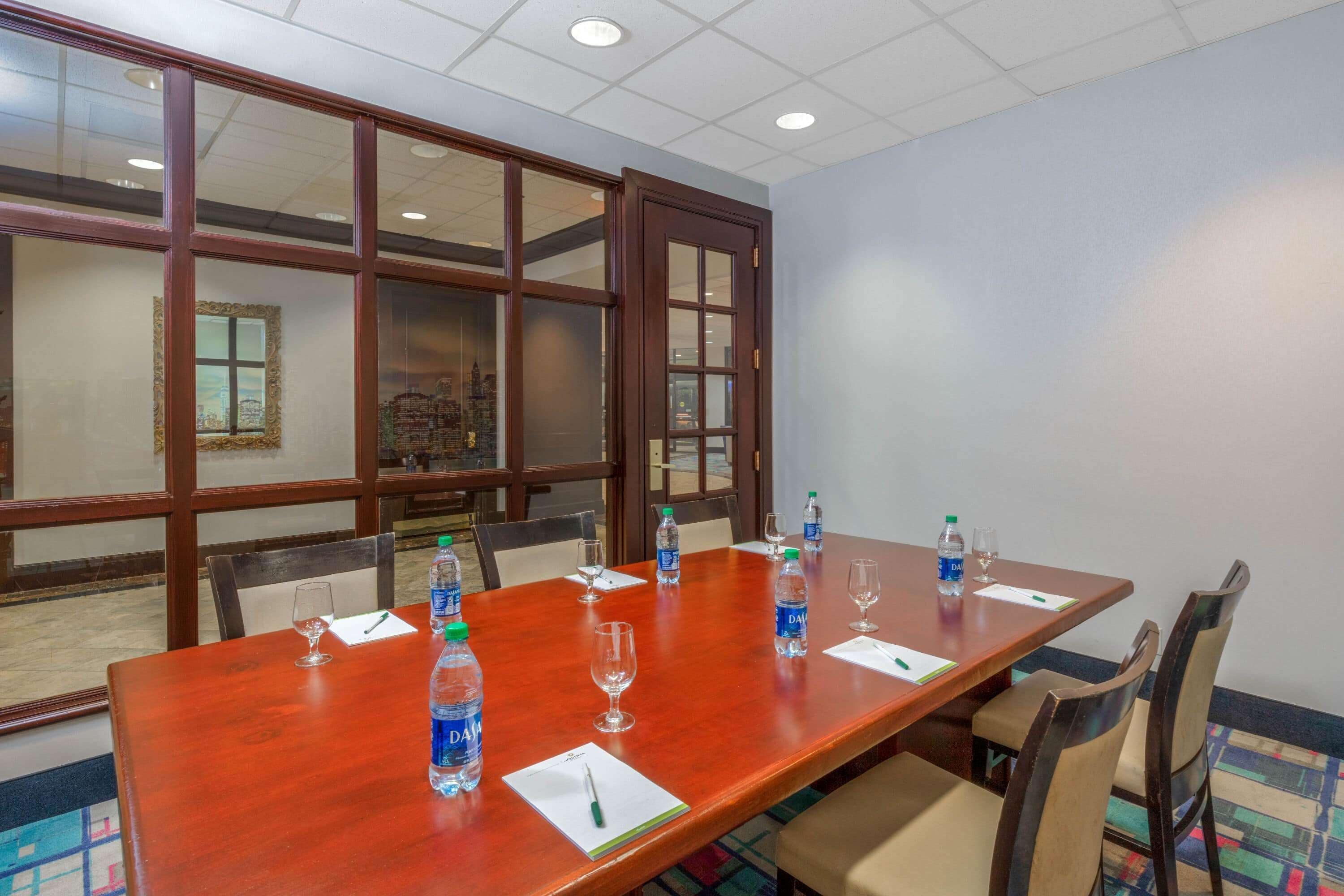 Photo - La Quinta by Wyndham Secaucus Meadowlands