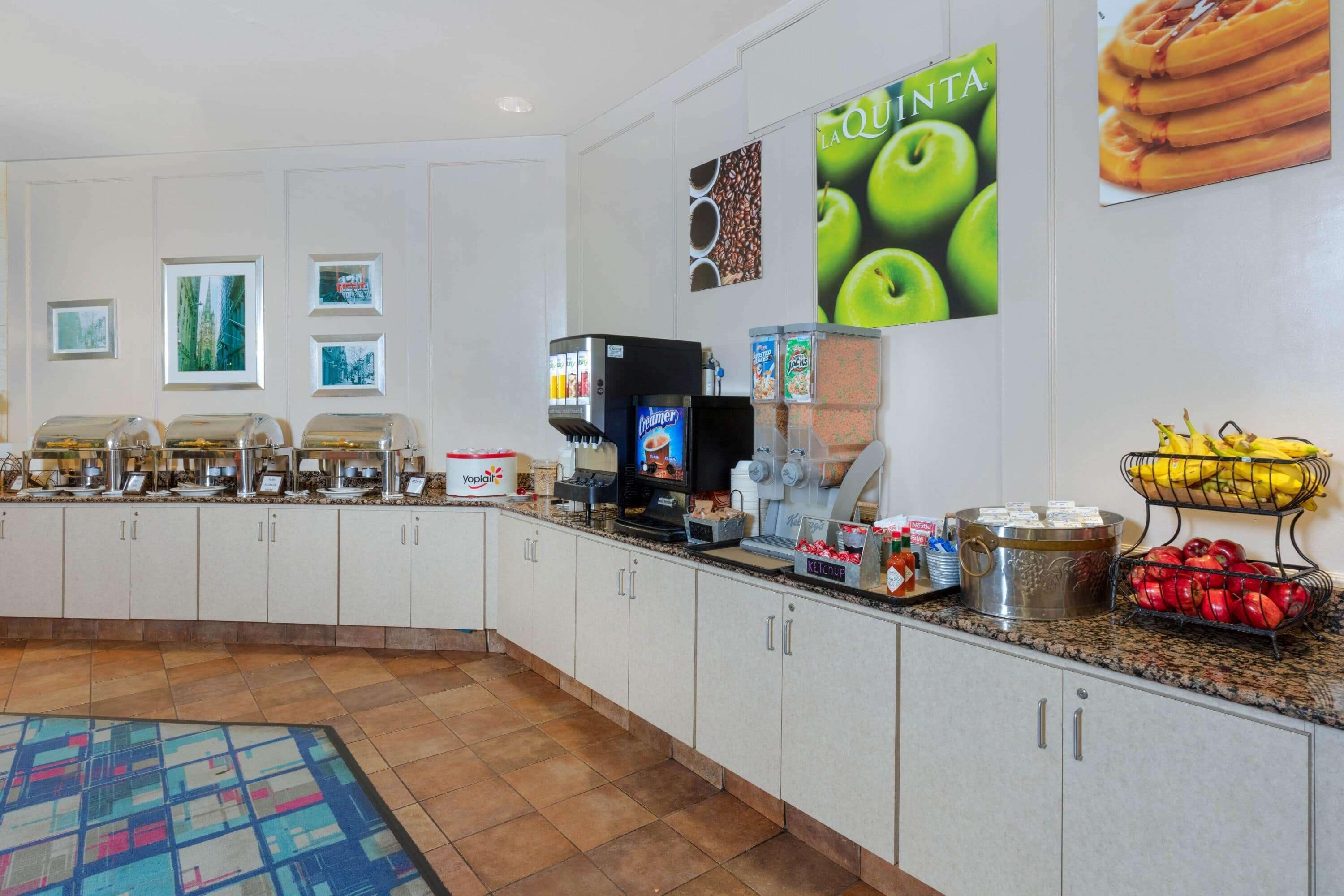 Desayuno continental incluido todos los días