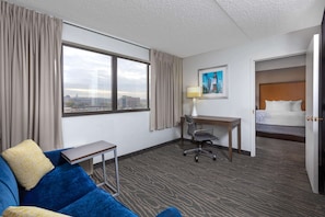 Suite, 2 Queen Beds, Non Smoking | Desk, blackout curtains, iron/ironing board, free cots/infant beds - La Quinta Inn & Suites by Wyndham Secaucus Meadowlands (Secaucus)