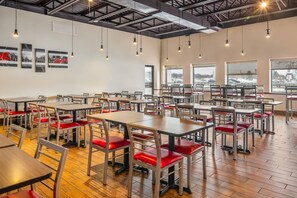 매일 풀 브렉퍼스트 무료 아침 식사 포함