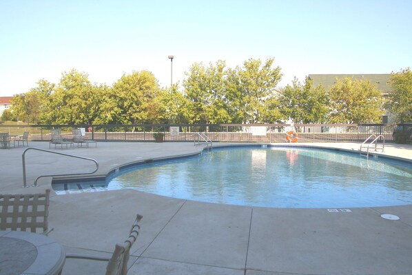 Seasonal outdoor pool, sun loungers