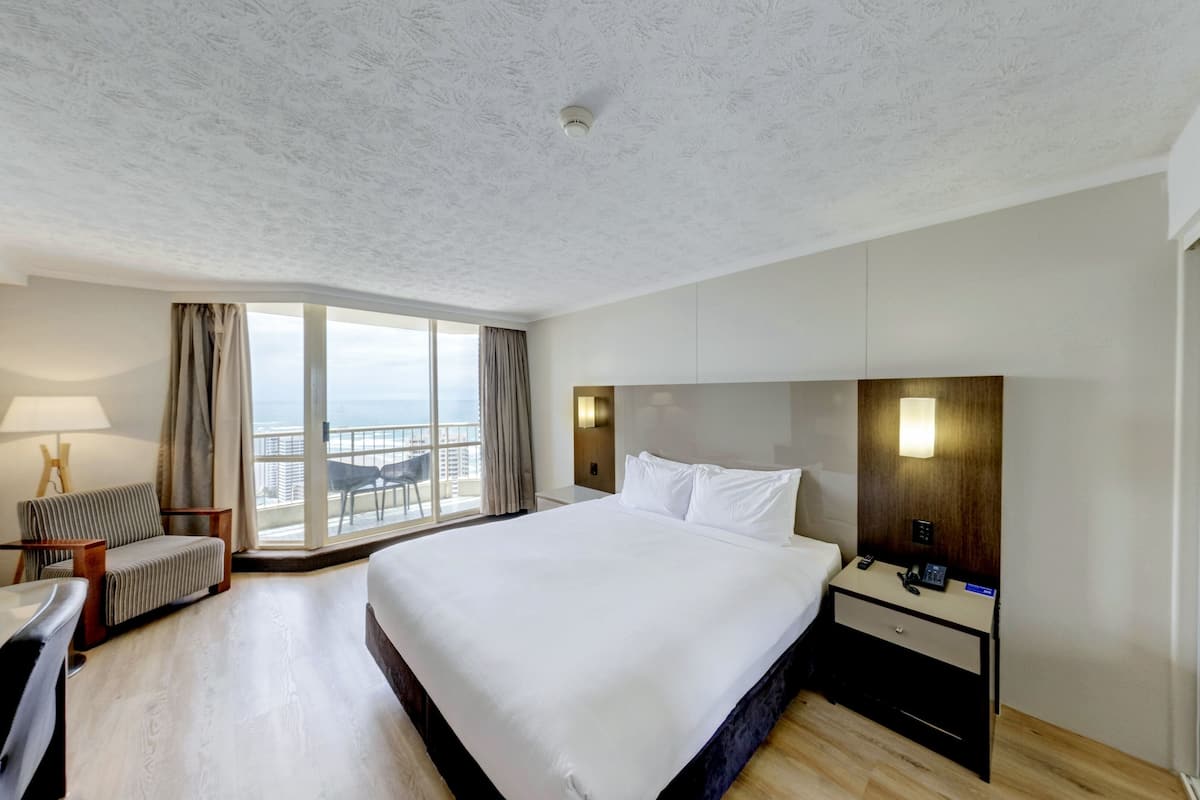 Superior Room, 1 King Bed