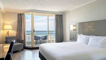 Superior-Zimmer, 1 King-Bett, Meerblick | Allergikerbettwaren, Zimmersafe, Schreibtisch, VerdunkelungsvorhÀnge