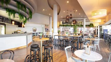 Bar (en la propiedad)