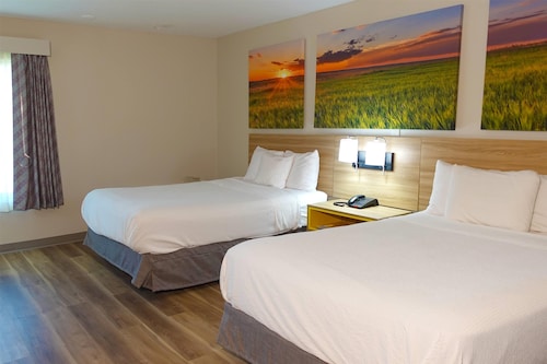 Days Inn by Wyndham Norman