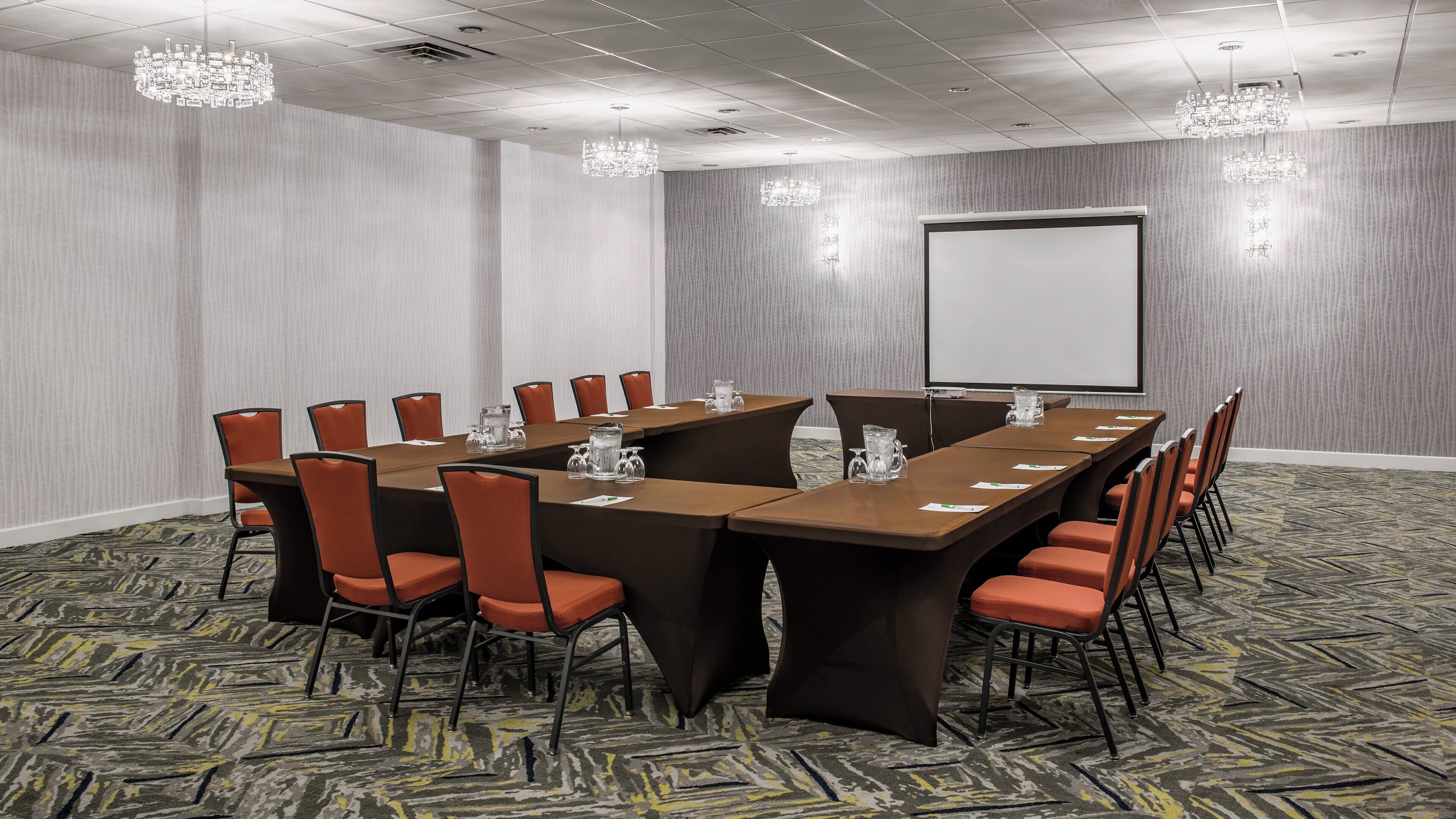 Photo - Holiday Inn & Suites Vancouver Downtown by IHG
