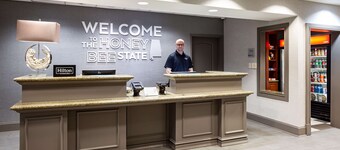 Hampton Inn & Suites Mobile I-65@ Airport Blvd