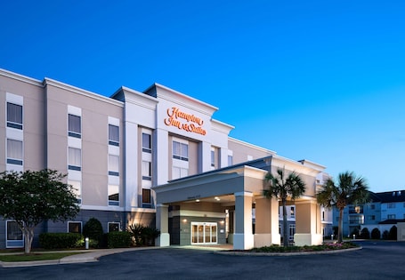 Exterior. Hampton Inn & Suites Mobile I-65@ Airport Blvd