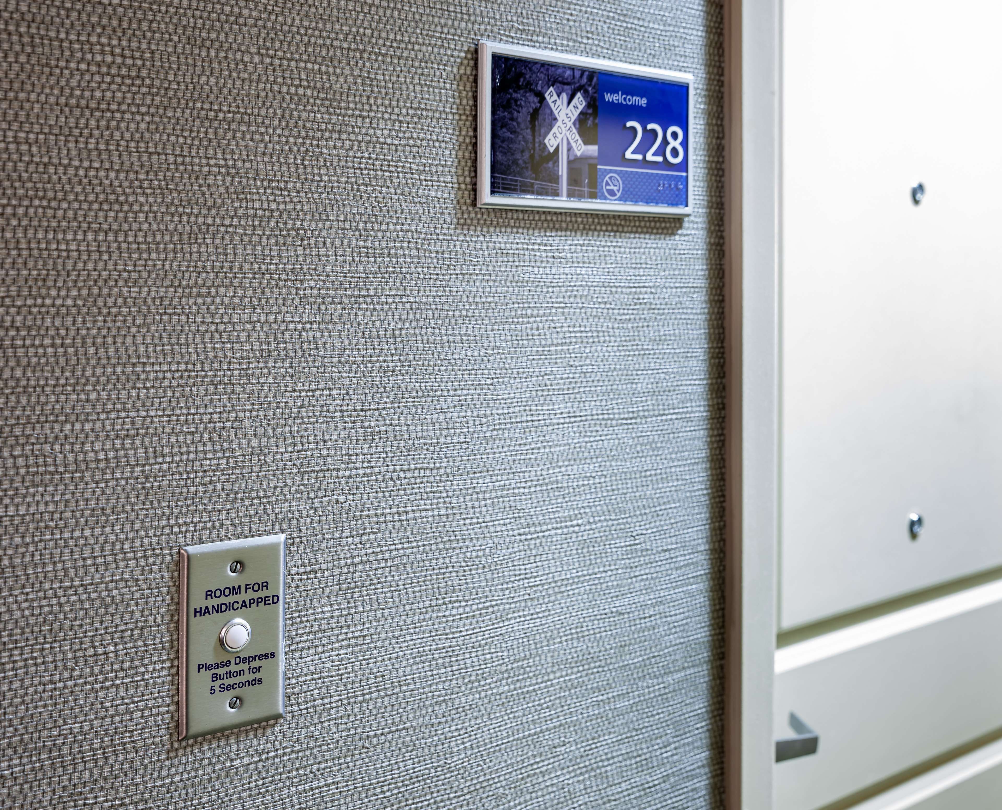 in-room safe, desk, iron/ironing board, free wifi