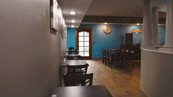 Café da manhã continental grátis todos os dias