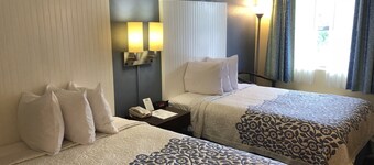 Days Inn by Wyndham Bradenton I-75