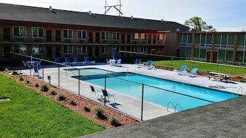 Seasonal outdoor pool