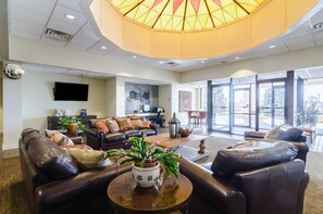 Lobby - Quality Inn & Suites Ogallala (Ogallala)