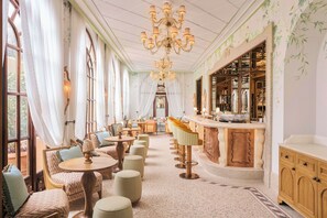 Bar (en el alojamiento)