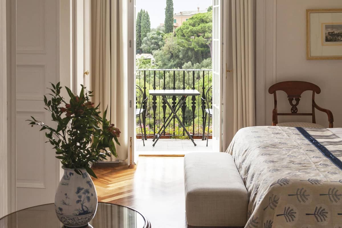 suite, sea view (balcony or terrace) | 1 bedroom, hypo-allergenic bedding, down duvets, minibar