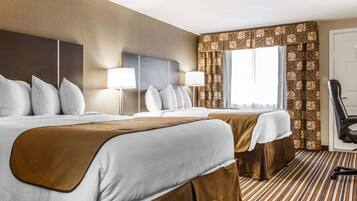 Chambre Standard, 2 grands lits, non-fumeurs | Literie de qualité supérieure, bureau, fer et planche à repasser