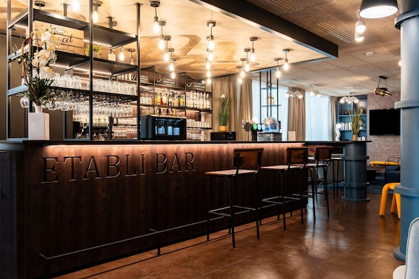 Bar (en el alojamiento)