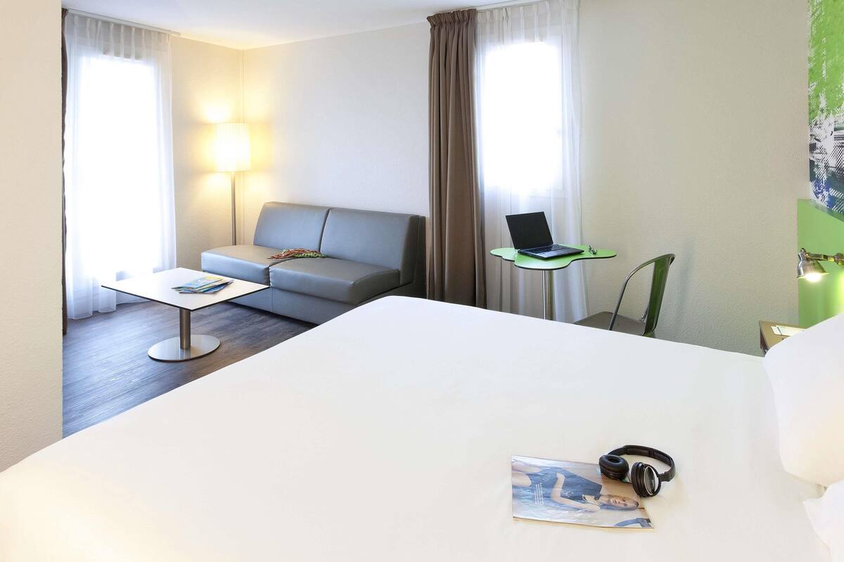 Premium bedding, desk, soundproofing, iron/ironing board