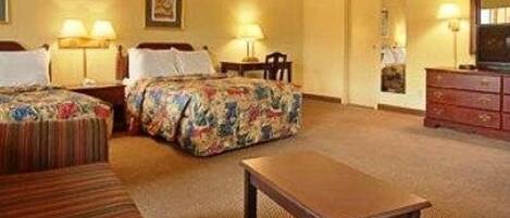 In-room safe, desk, free WiFi