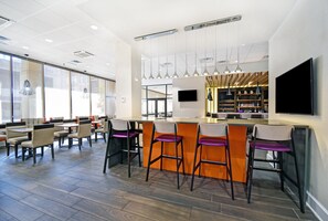 Frokost, lunsj og middag serveres, amerikanske retter 