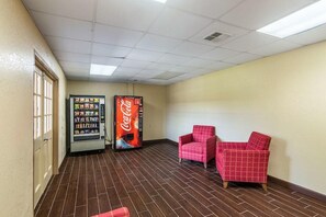 Interior - Quality Inn Shawnee (Shawnee)